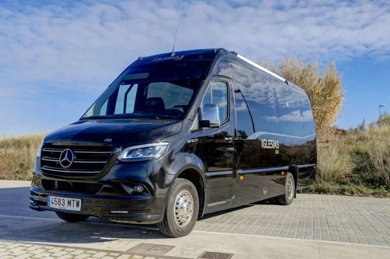 Mercedes Sprinter 19 plazas004 scaled