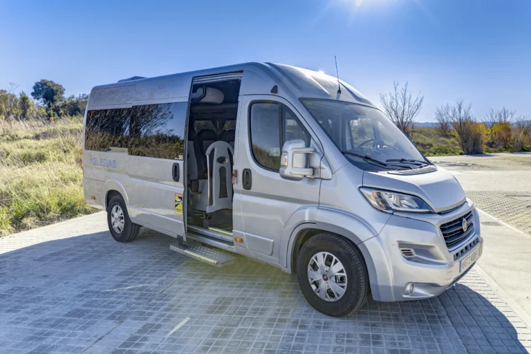 iglesias bus vehiculos Fiat Ducato 15 plazas 015 scaled