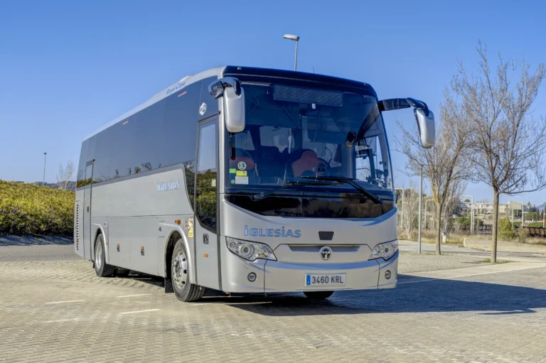 iglesias bus vehiculos MD9 39 plazas 003 scaled