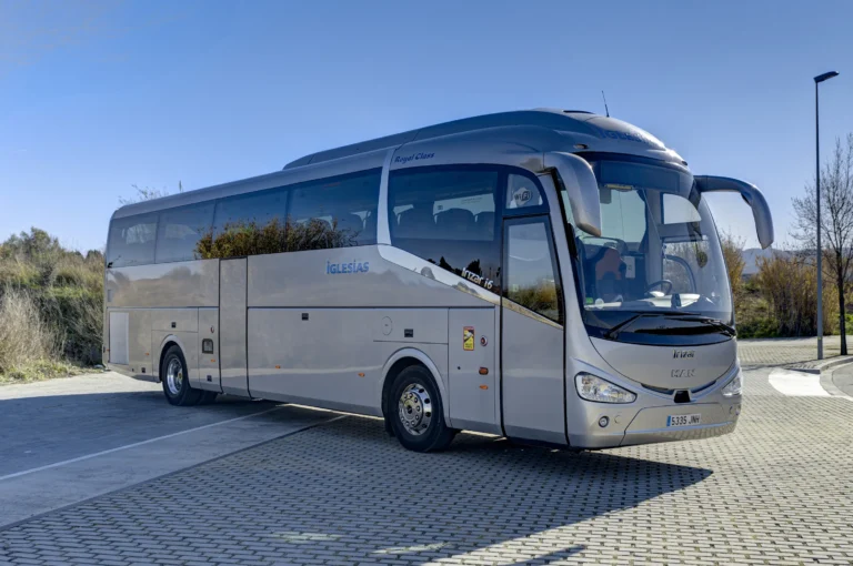 iglesias bus vehiculos i6 55 plazas 003 scaled