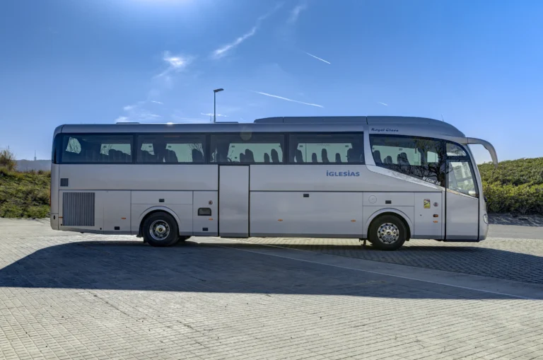 iglesias bus vehiculos i6 55 plazas 004 scaled
